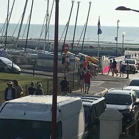 Le Grand Bleu Wimereux